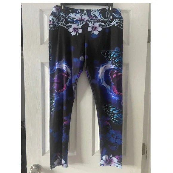 Work out set tank top and leggings - Picture 2 of 3